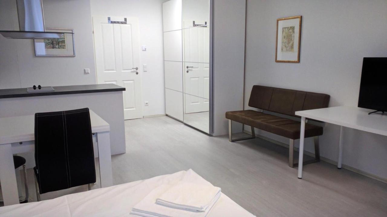101 Athen, Studio Apartment, 38M2 1-4 Pers Klagenfurt am Woerthersee Bagian luar foto