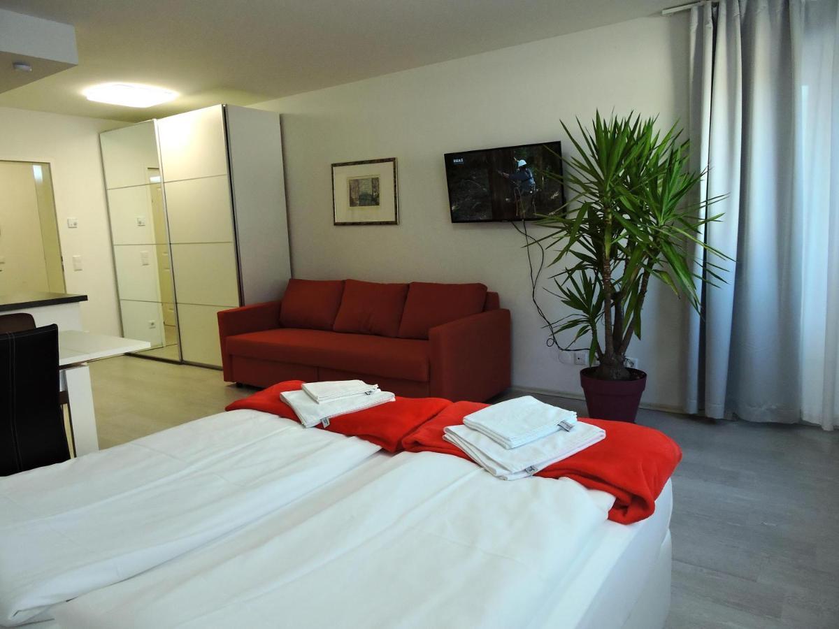 101 Athen, Studio Apartment, 38M2 1-4 Pers Klagenfurt am Woerthersee Bagian luar foto