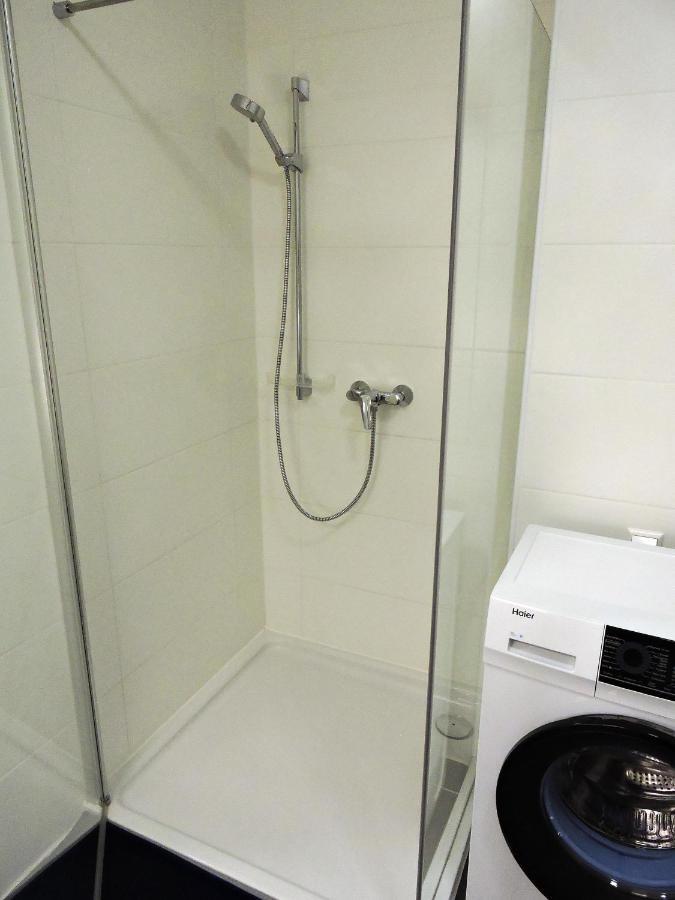 101 Athen, Studio Apartment, 38M2 1-4 Pers Klagenfurt am Woerthersee Bagian luar foto