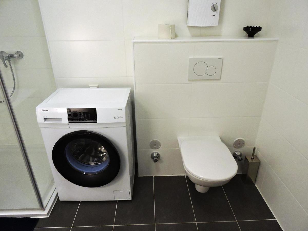 101 Athen, Studio Apartment, 38M2 1-4 Pers Klagenfurt am Woerthersee Bagian luar foto
